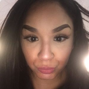 Meet your Posher, Destiny